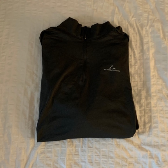 🚫sold on curtsy🚫 paradox quarter zip - Picture 1 of 2